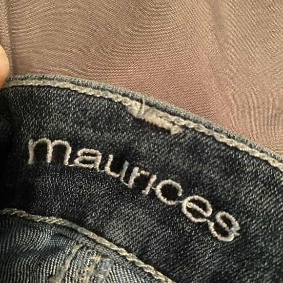 Jean - Picture 2 of 2